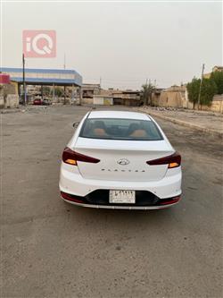 هیوندای ئەلەنترا